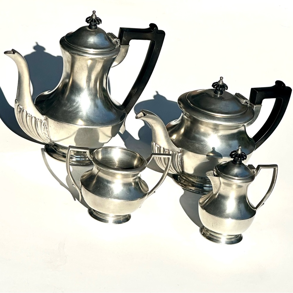 LUNT Silversmiths English Pewter 4 Piece Coffee Tea Set, Black Bakelite Handles